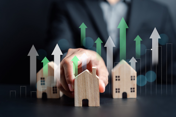 Borrowers urged to act fast to secure a longer-term mortgage